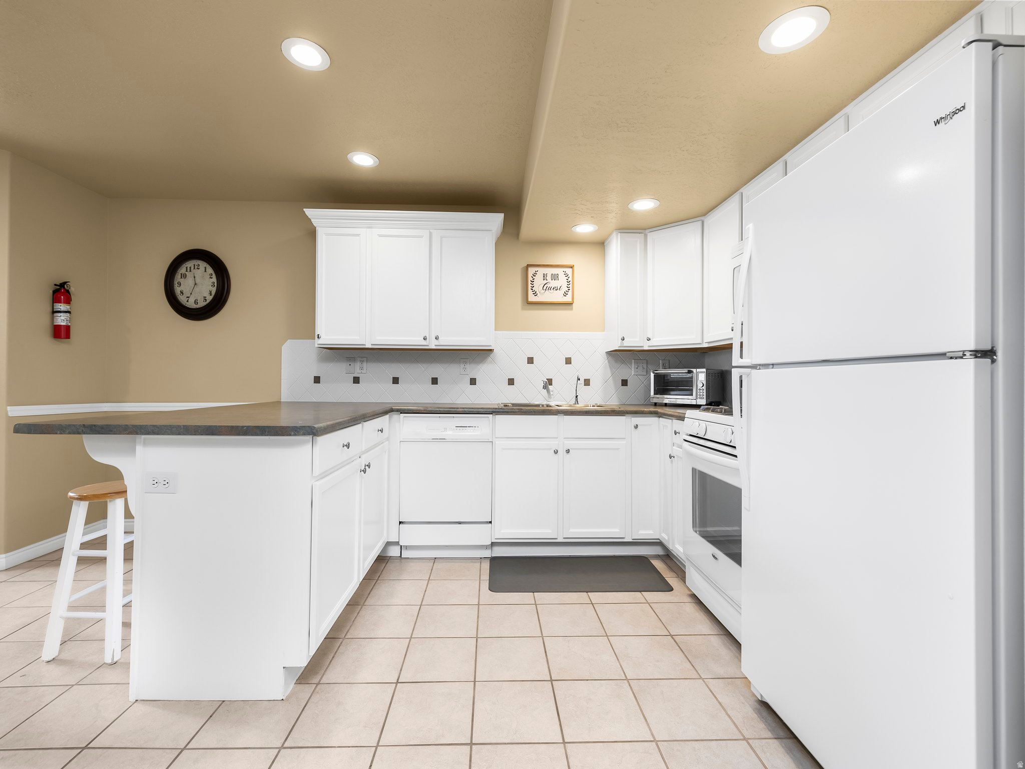 HIGH VALLEY ESTATES - Residential