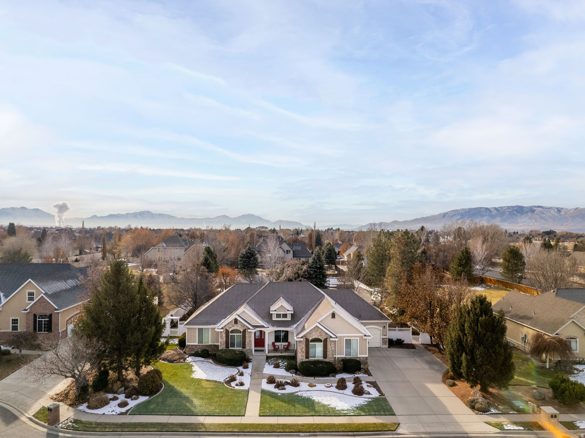 HIGH VALLEY ESTATES - Residential