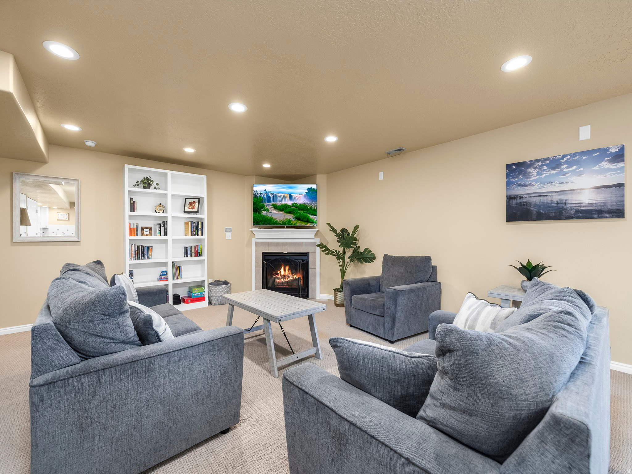 HIGH VALLEY ESTATES - Residential