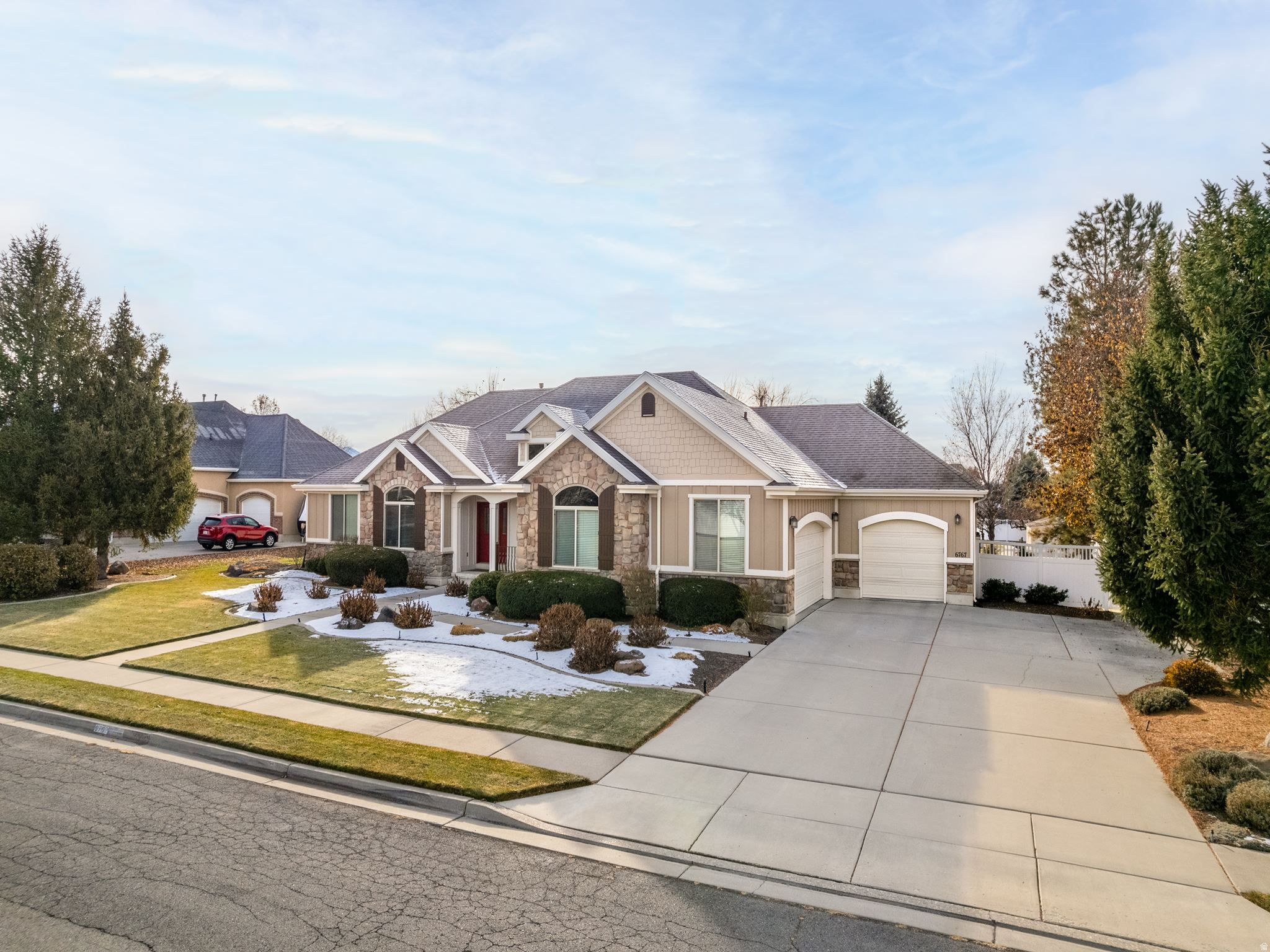 HIGH VALLEY ESTATES - Residential