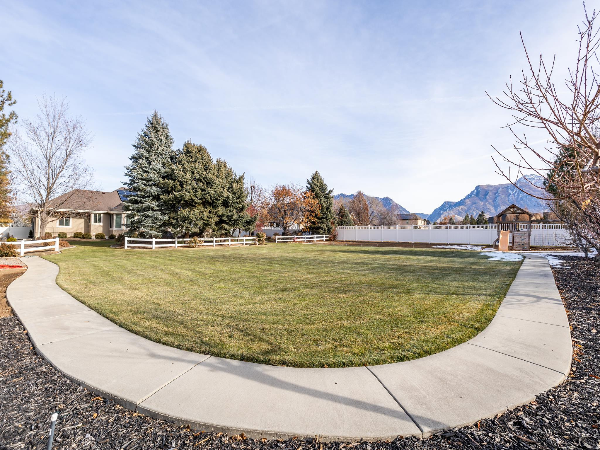 HIGH VALLEY ESTATES - Residential