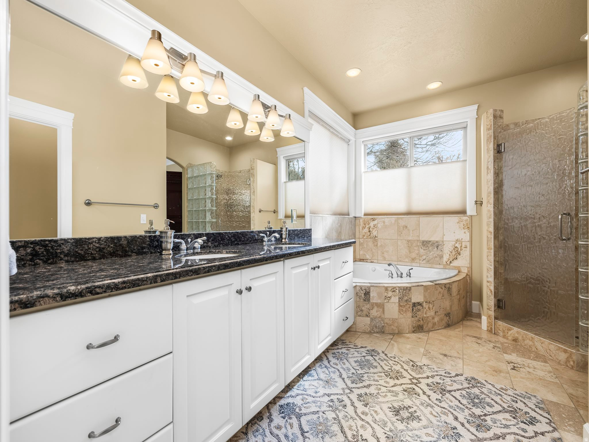 HIGH VALLEY ESTATES - Residential