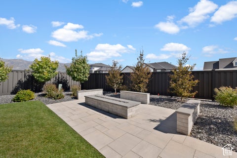 Tiny photo for 165 S FARMHOUSE CIR, Kaysville, UT 84037 (MLS # 2188545)