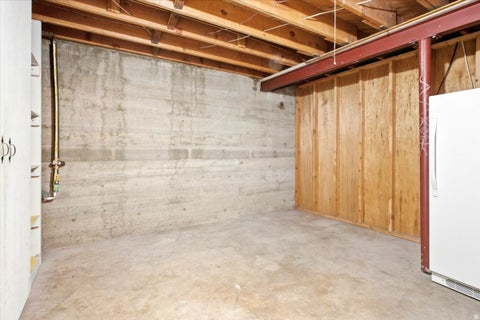 Tiny photo for 3669 S KIMBARY CIR, Salt Lake City, UT 84109 (MLS # 2186722)