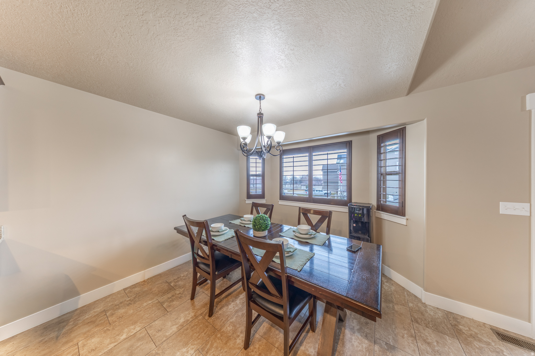 LOVE ESTATES - Residential