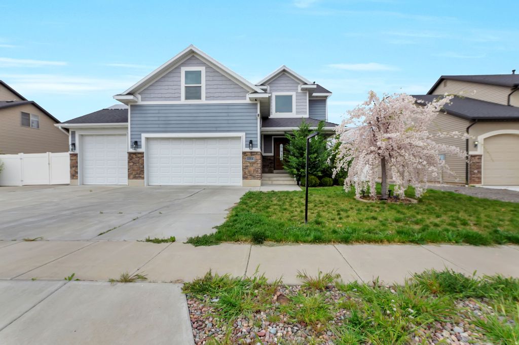 Photo of 1354 W 1200 S, Clearfield, UT 84015 (MLS # 2142831)