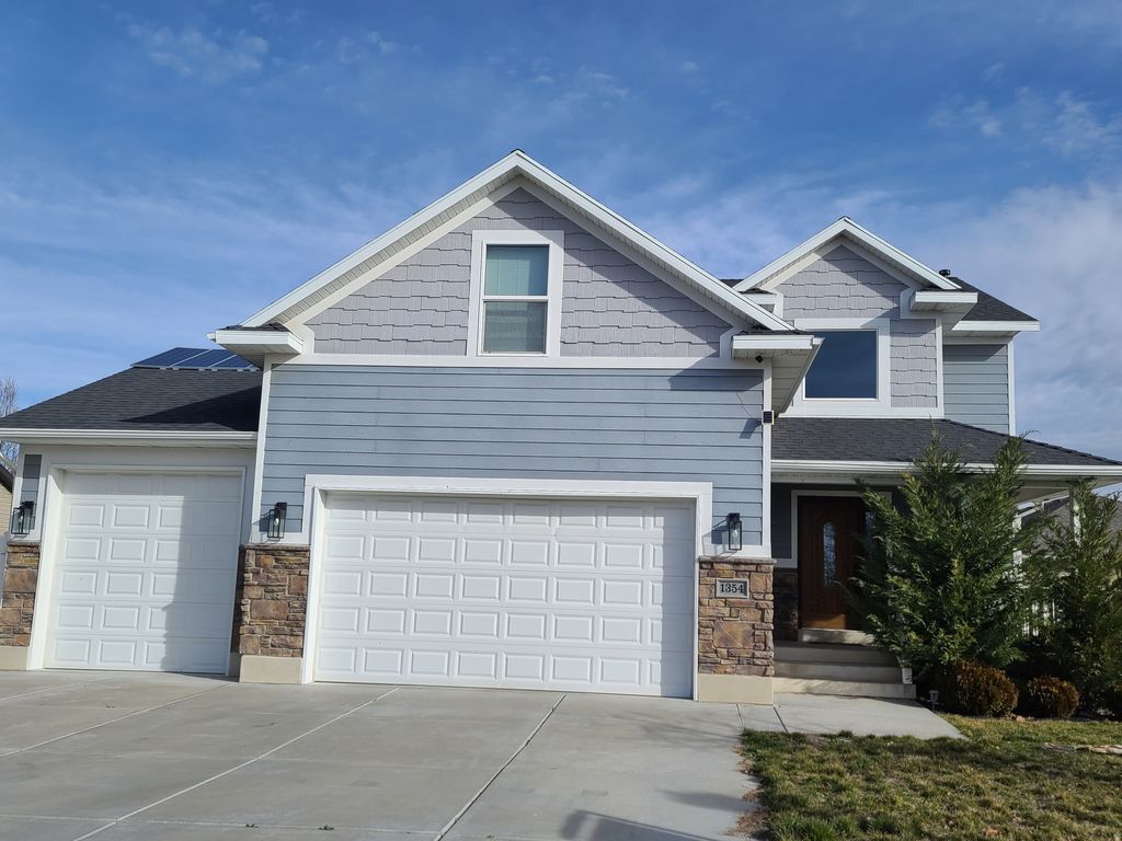 Photo of 1354 W 1200 S, Clearfield, UT 84015 (MLS # 2142831)