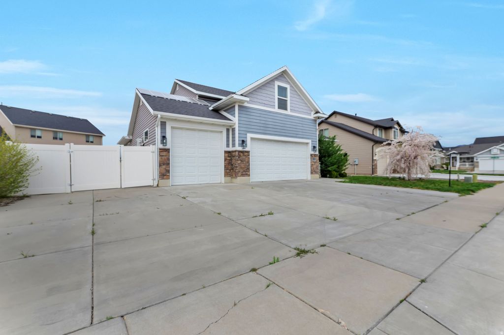 Photo of 1354 W 1200 S, Clearfield, UT 84015 (MLS # 2142831)