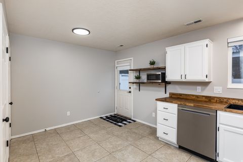 Tiny photo for 935 E 1250 S, Ogden, UT 84404 (MLS # 2138874)