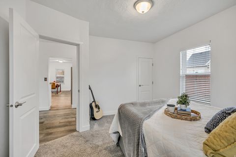 Tiny photo for 3658 S JEFFERSON AVE E, Ogden, UT 84403 (MLS # 2142398)
