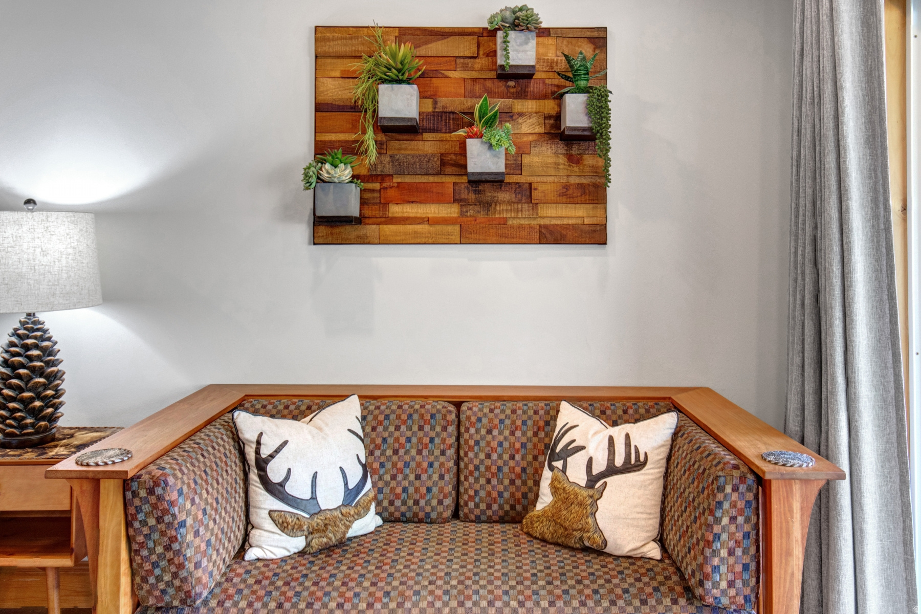 TREASURE MOUNTAIN INN - Residential