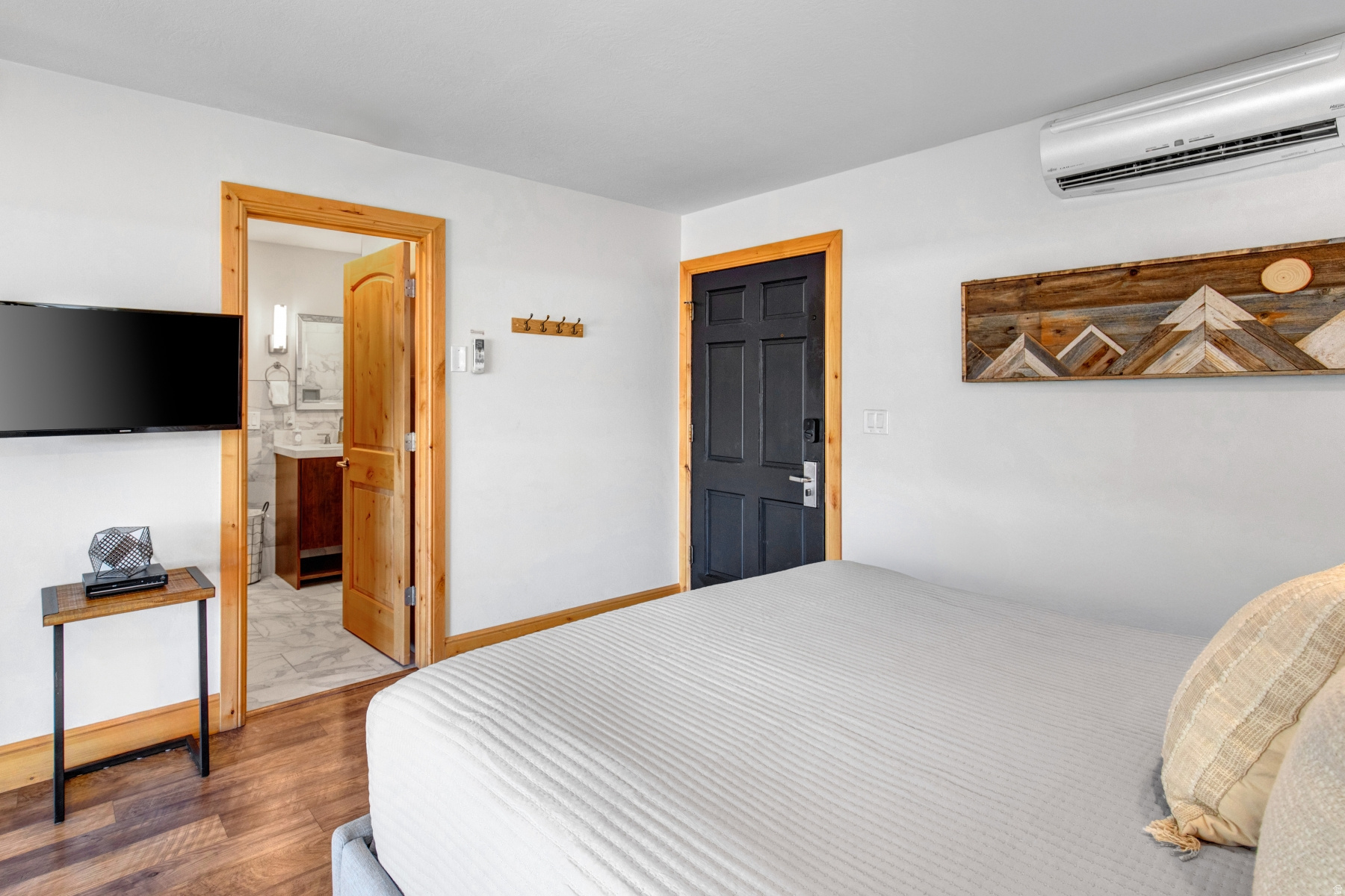 TREASURE MOUNTAIN INN - Residential