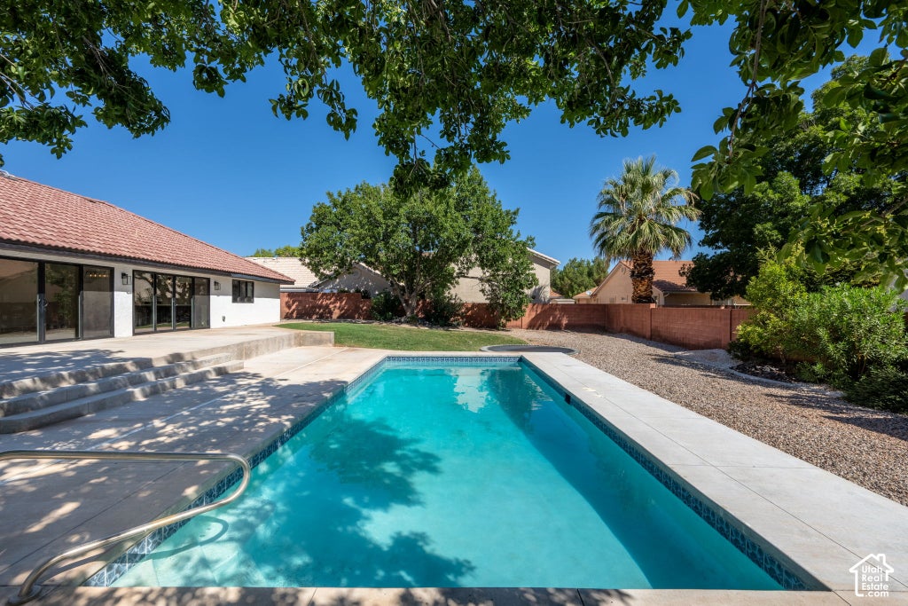 Photo of 3663 S 1660 W, Saint George, UT 84790 (MLS # 2187566)