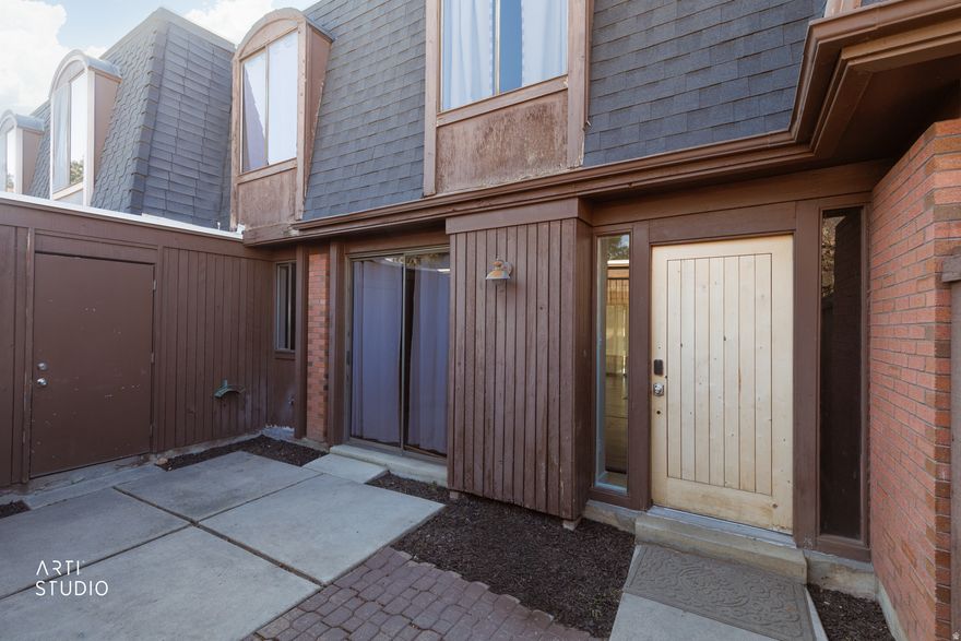 A yard? On the golf course? In Marrcrest? At this price point?  Yes - it's real. And yes, it can all be yours. Whether you're an avid golfer, or you prefer looking out your back window knowing you could become one, it's hard to beat everything that 2999 N Marrcrest has to offer.   As you walk through the front door, you'll be amazed by an open layout that has been perfectly optimized to let you take in the views - all while living larger (and more privately) than you ever imagined possible in a townhome! Out the front windows you'll experience the majestic mountain views of Kyhv ("Squaw") Peak, and out back you'll be endlessly impressed by the luscious greens of Riverside Country Club.   Perhaps more impressive than the views is the fact that this townhome's design was eons ahead of its time when it comes to open-concept living. The kitchen and dining room flow together seamlessly and are perfect for hosting. The kitchen is highlighted by real wood cabinetry, true granite countertops, a pantry, and a peninsula. There's even a new designer fridge and recently replaced dishwasher! Just off the kitchen you'll find a full laundry room (with a new washer/dryer that you get to keep), and a separate half bathroom. The dining room has space for the whole family and can even accommodate extra big gatherings by opening the sliding glass door directly to the patio. But if it happens to be the wrong time of year for indoor/outdoor eating, there's plenty of space to extend your hosting experience into the living room.   The living room, large in its own rights, is elevated by floor-to-ceiling windows that maximize natural lighting and luxury vinyl plank flooring. Did we mention that there's no carpet to be found in this home? That's right - the entire home is either LVP or Tile. Just off the living room is a separate fireplace room or den which is the perfect private space for reading, play, or even an extra sitting area! And for you work-from-homers, there's potential to make this into a private office space.   Upstairs you'll find all three bedrooms with two more bathrooms. The large master bedroom overlooks the golf course, has its own private balcony, an in-suite bathroom, and ample closet space. The other two bedrooms are nicely sized, each with their own large closets, and overlook the mountains.   Heading outside, you'll find mature trees, an amply sized yard for play, and a uniquely private patio space that makes you forget you've got neighbors. The neighborhood loop is perfect for walking and also boasts a playground and pond area.   Most importantly, this is a turn-key property you can be confident in for years to come. All of the expensive updates have already been done for you! A new roof was installed in the last 7 years, and the electrical in the entire home was brought up to code along with installing new lighting, outlets and switches. The garage door even got an overhaul with new springs and a new smart motor/opener that connects to your phone! Other updates include new interior paint, high quality sliding glass doors, and a UV light filter on the furnace system.   Call your agent to schedule a private showing, or to schedule directly with the listing agent, reach out to Ben Ostler at 360-951-4449.