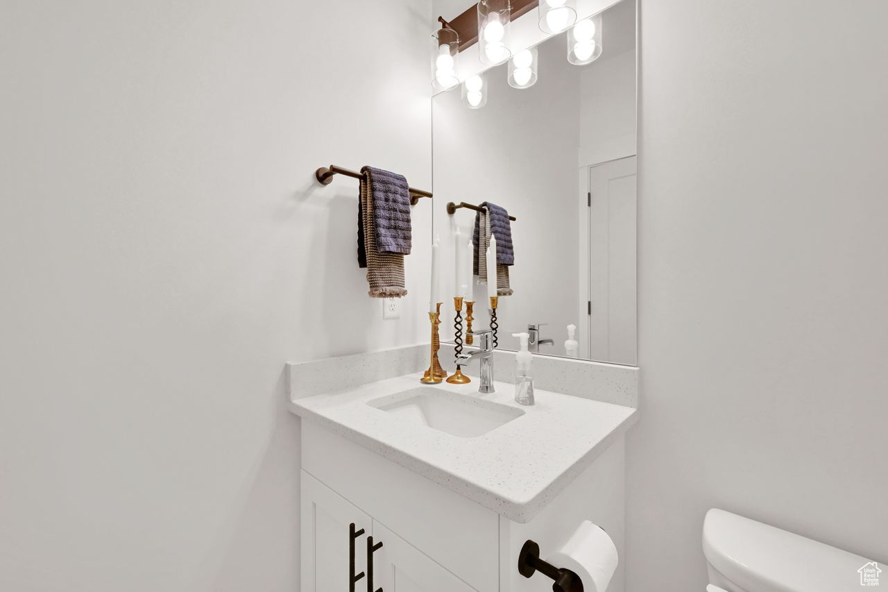 THE OVERLOOK AT 16TH TOWN HOMES - Residential