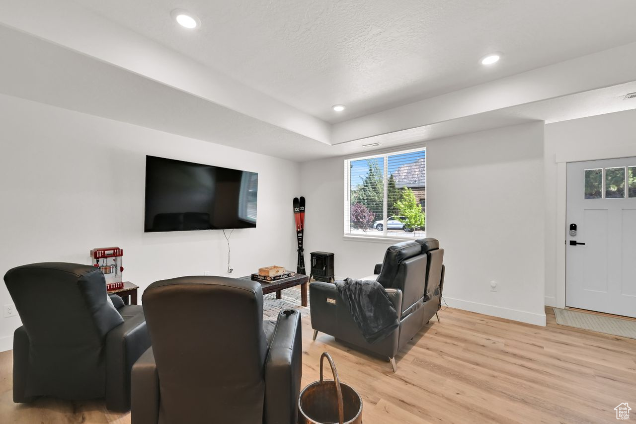 THE OVERLOOK AT 16TH TOWN HOMES - Residential