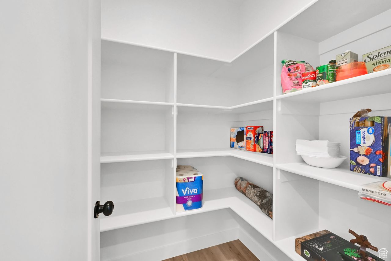 THE OVERLOOK AT 16TH TOWN HOMES - Residential