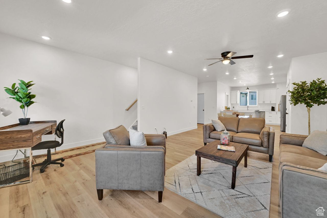 THE OVERLOOK AT 16TH TOWN HOMES - Residential