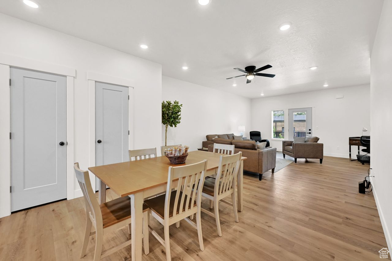 THE OVERLOOK AT 16TH TOWN HOMES - Residential