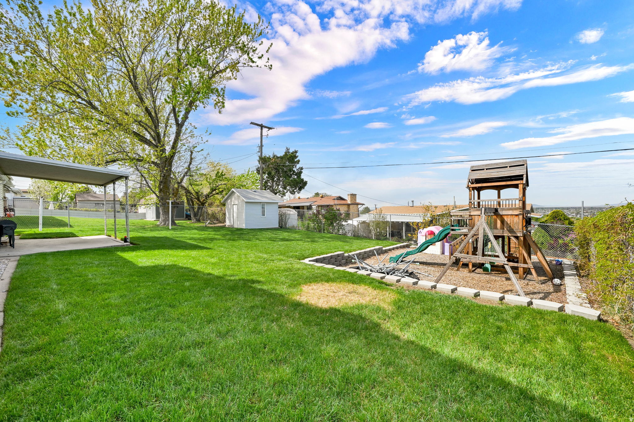 CEDAR RIDGE - Residential