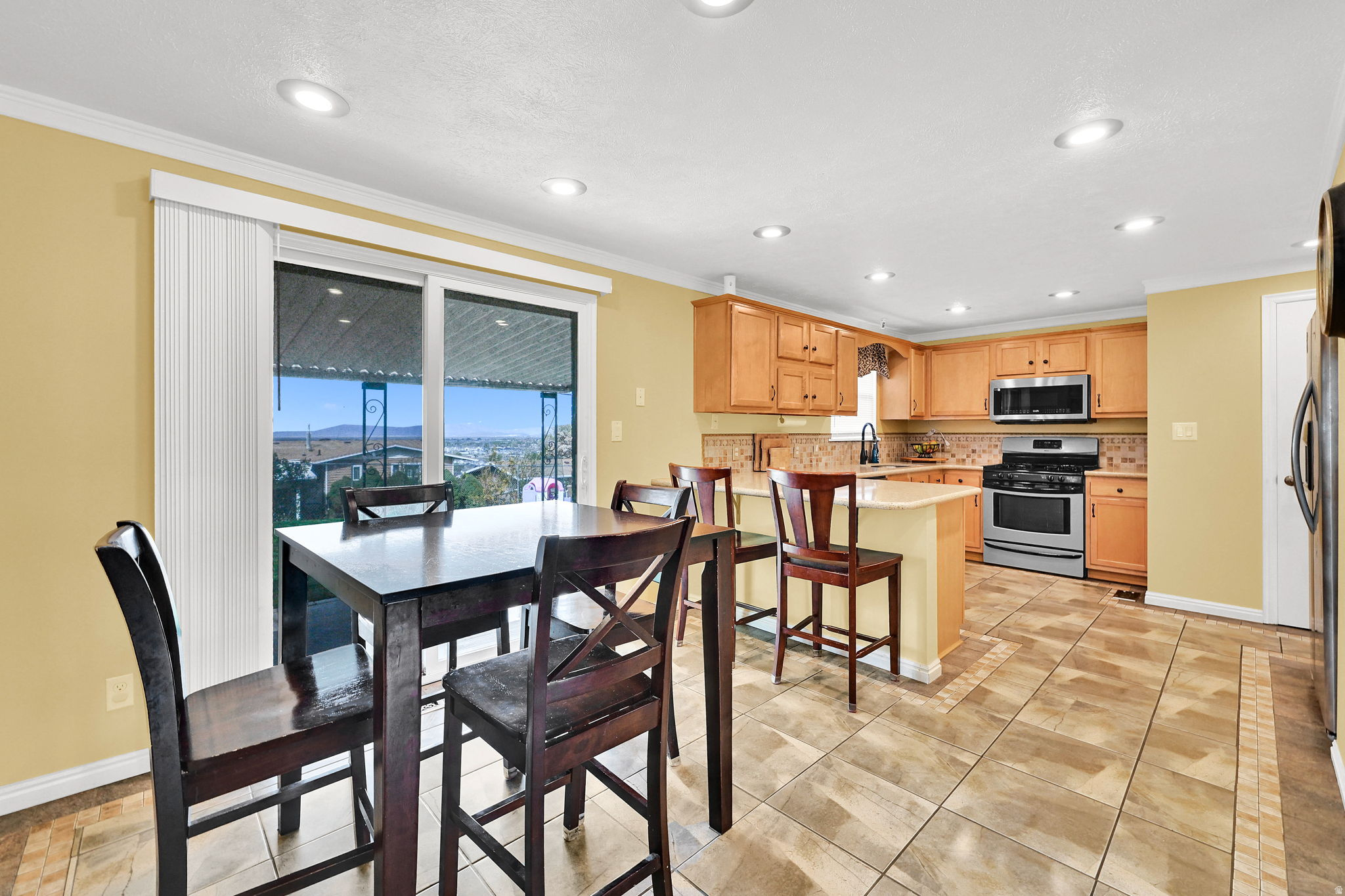 CEDAR RIDGE - Residential