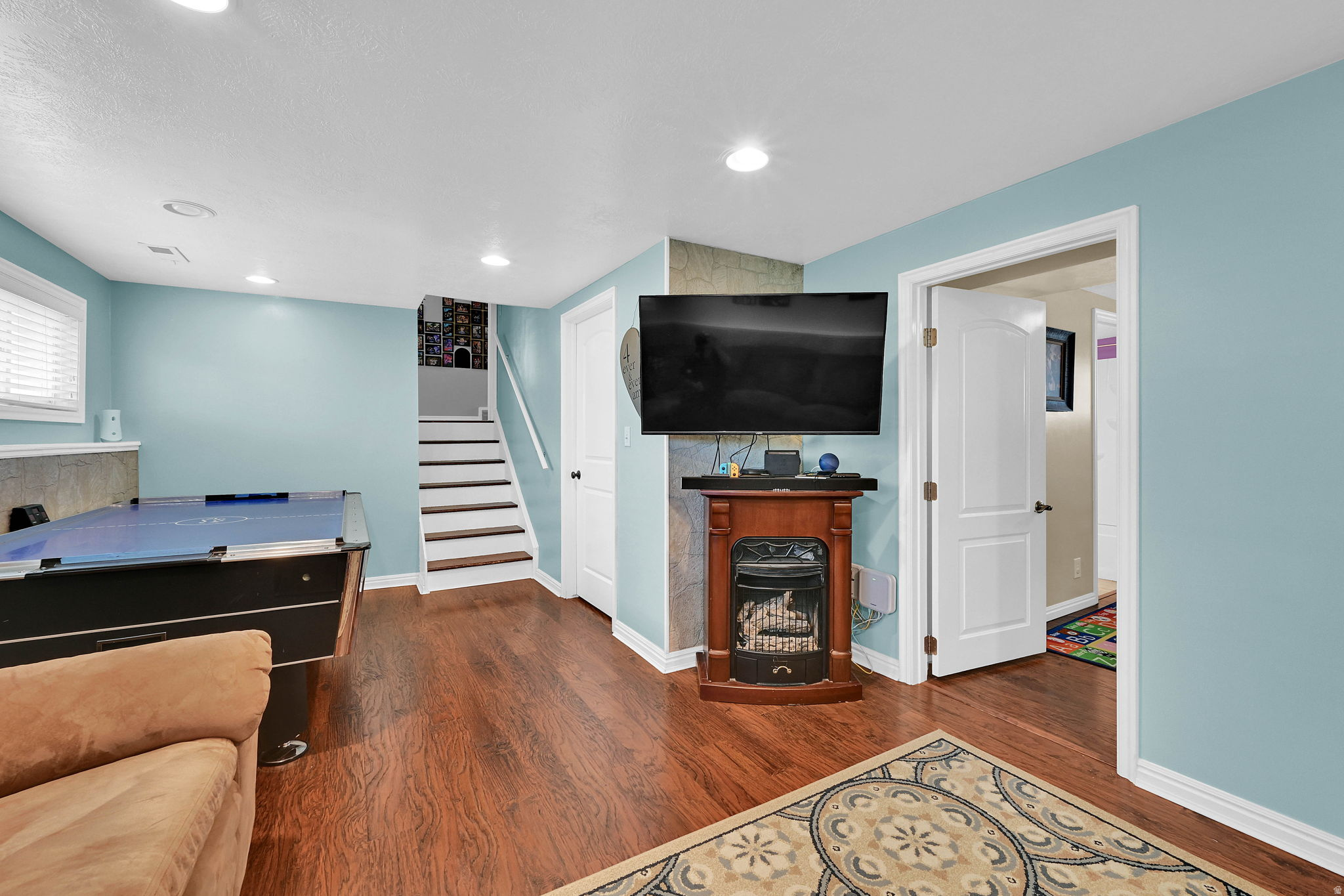 CEDAR RIDGE - Residential