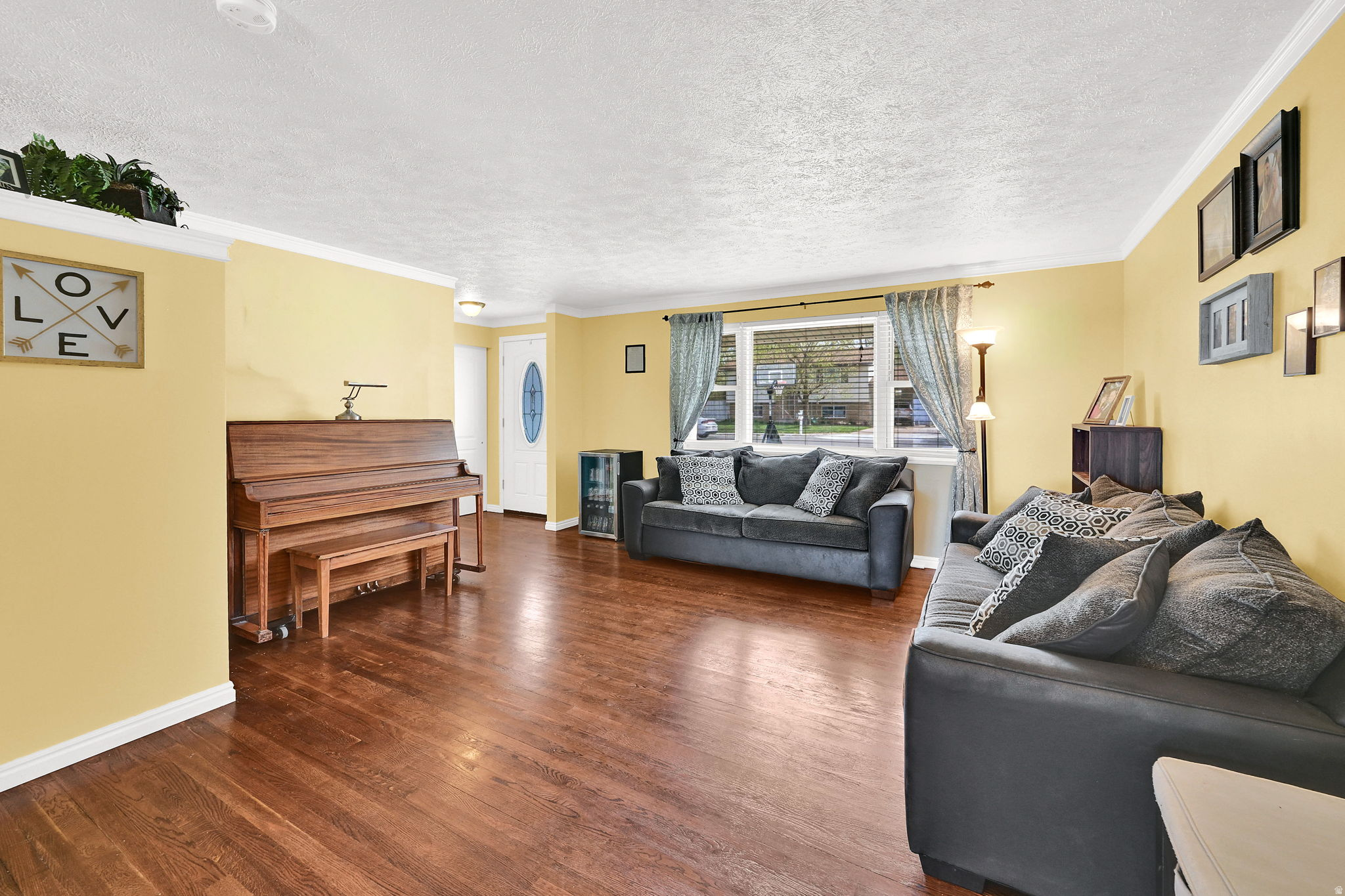 CEDAR RIDGE - Residential