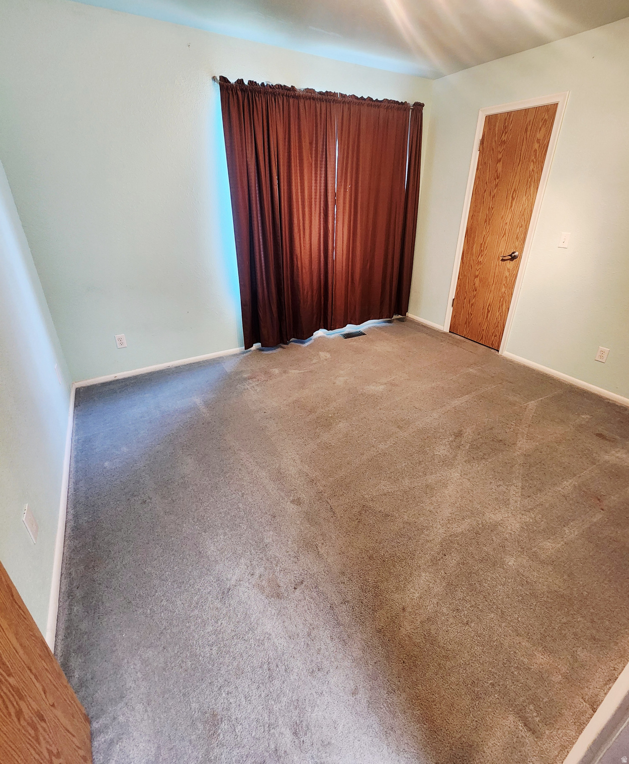 WALNUT HILLS - Residential