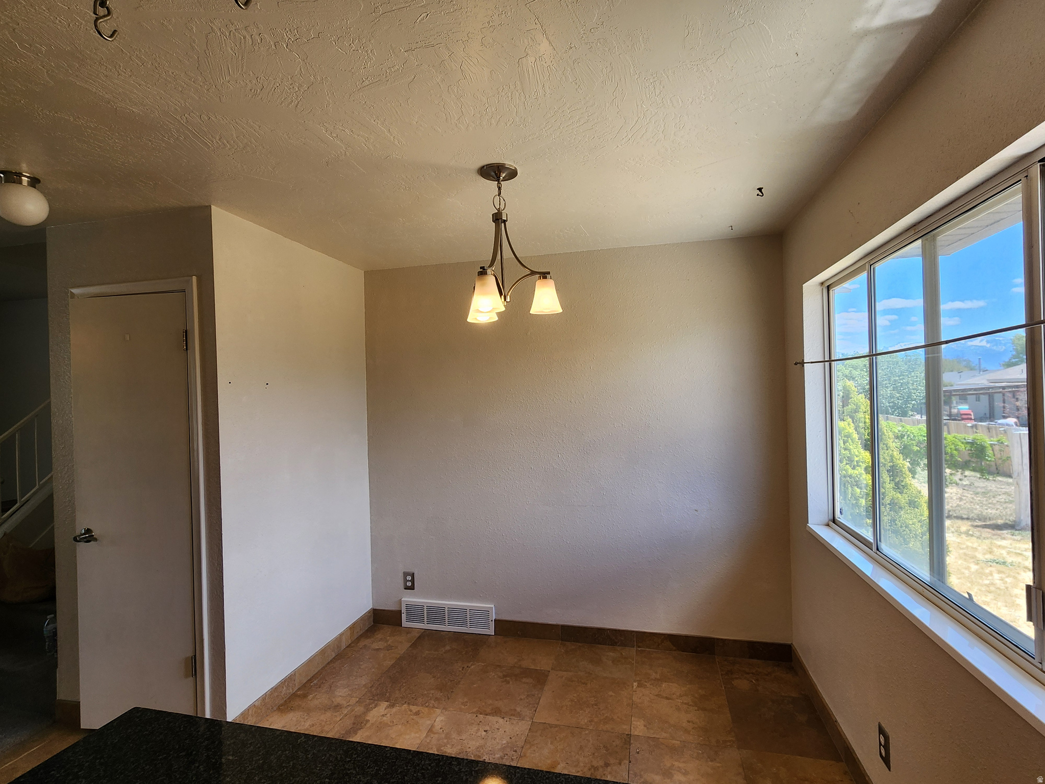 WALNUT HILLS - Residential
