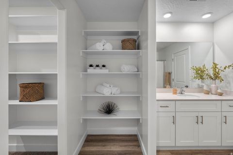 Tiny photo for 1493 S SINAWAVA DR #4143, Washington, UT 84780 (MLS # 2125539)