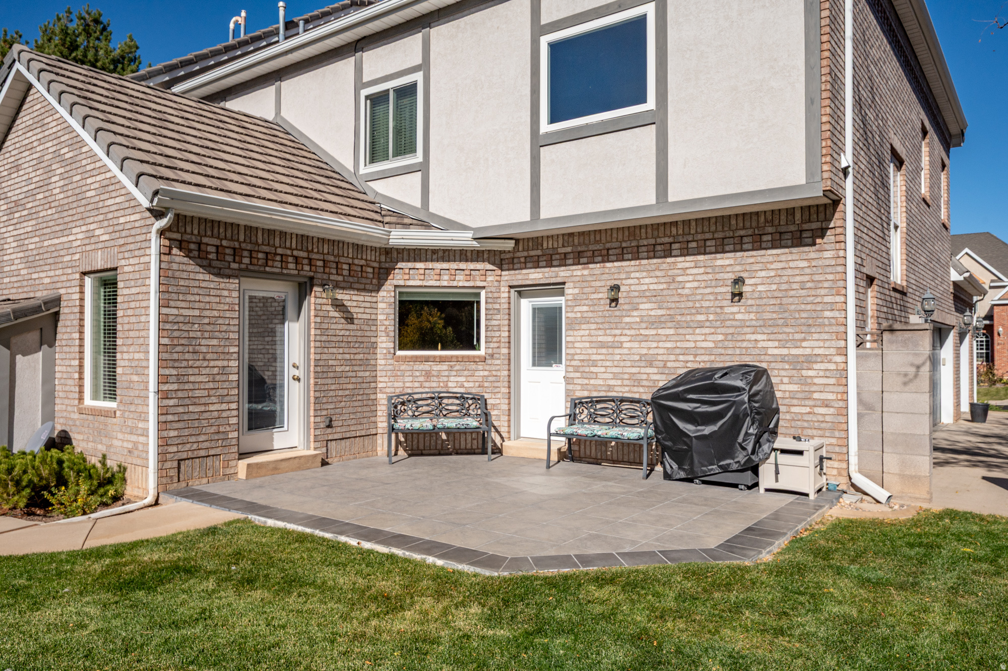 JEFFERSON PARK - Residential