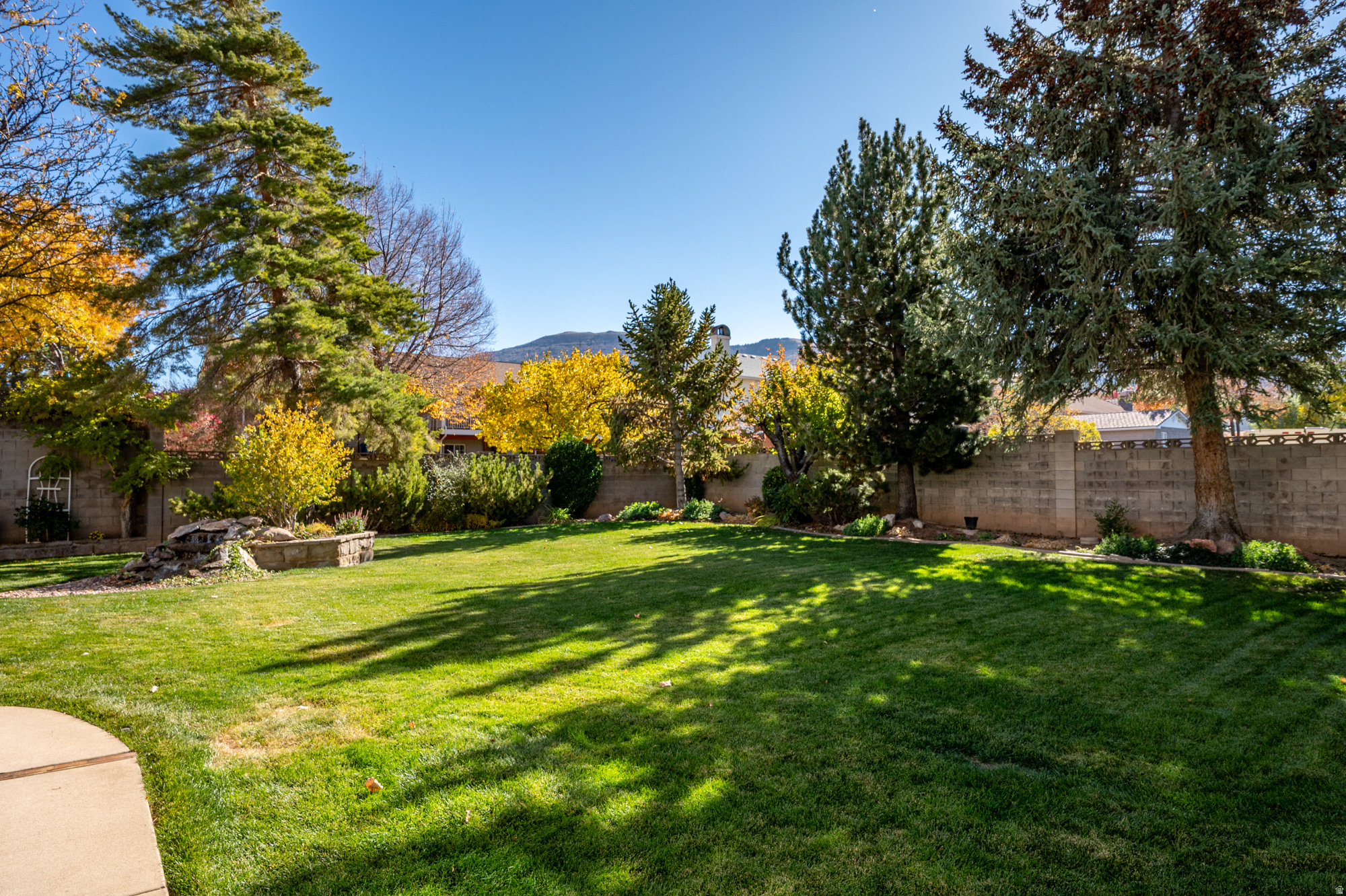 JEFFERSON PARK - Residential