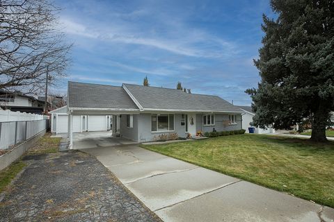 Tiny photo for 2118 E TERRA LINDA DR, Holladay, UT 84124 (MLS # 2124826)