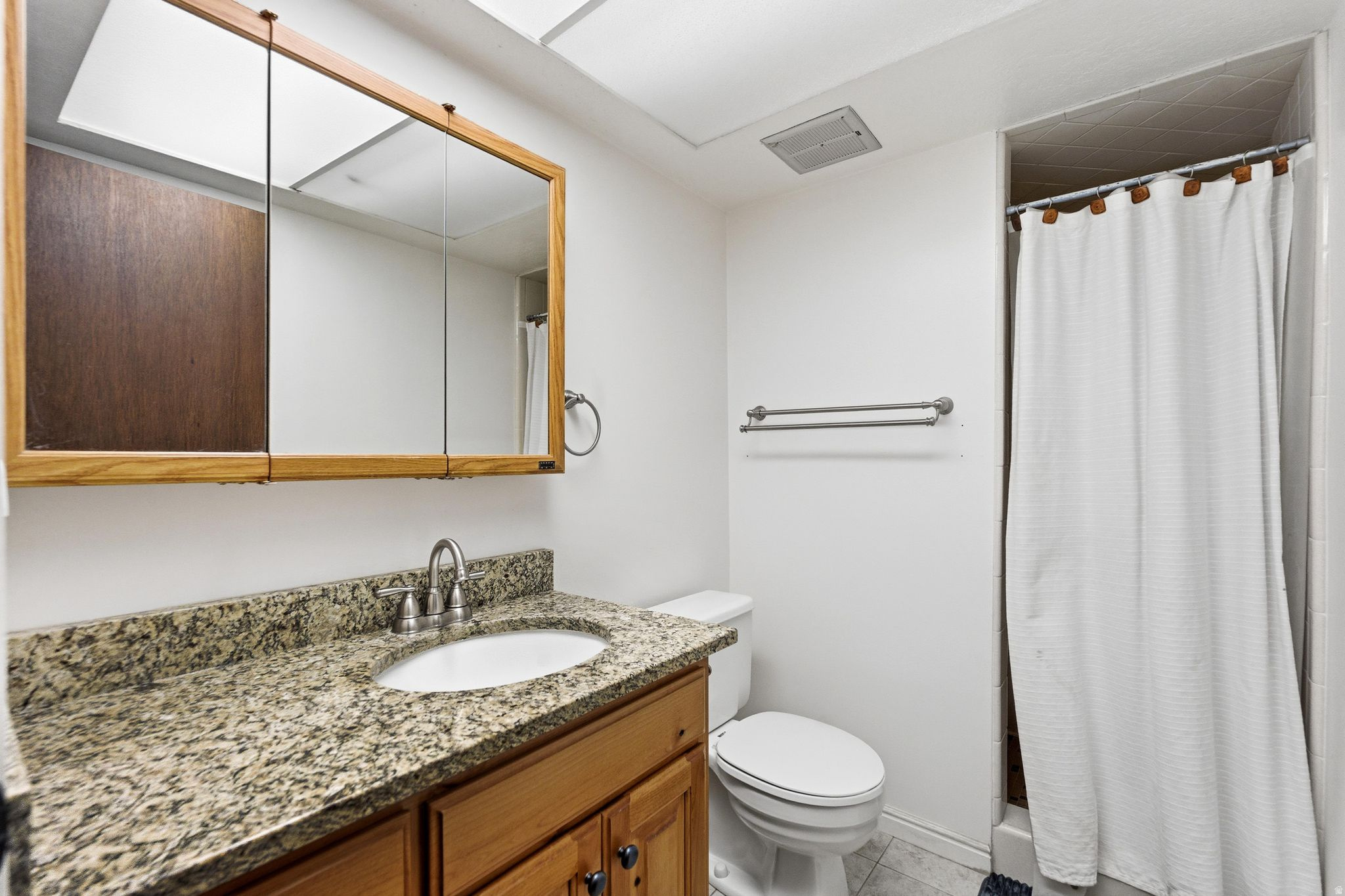 TOWN & COUNTRY ESTATES - Residential