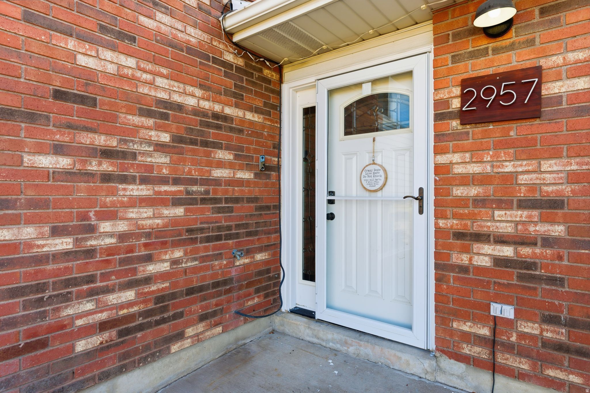 TOWN & COUNTRY ESTATES - Residential