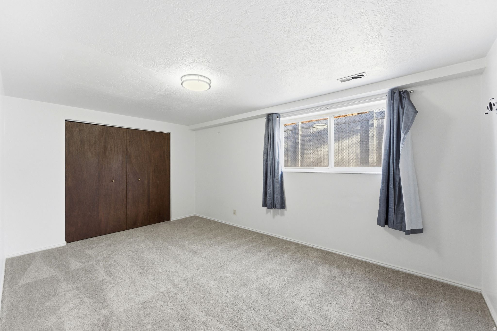 TOWN & COUNTRY ESTATES - Residential