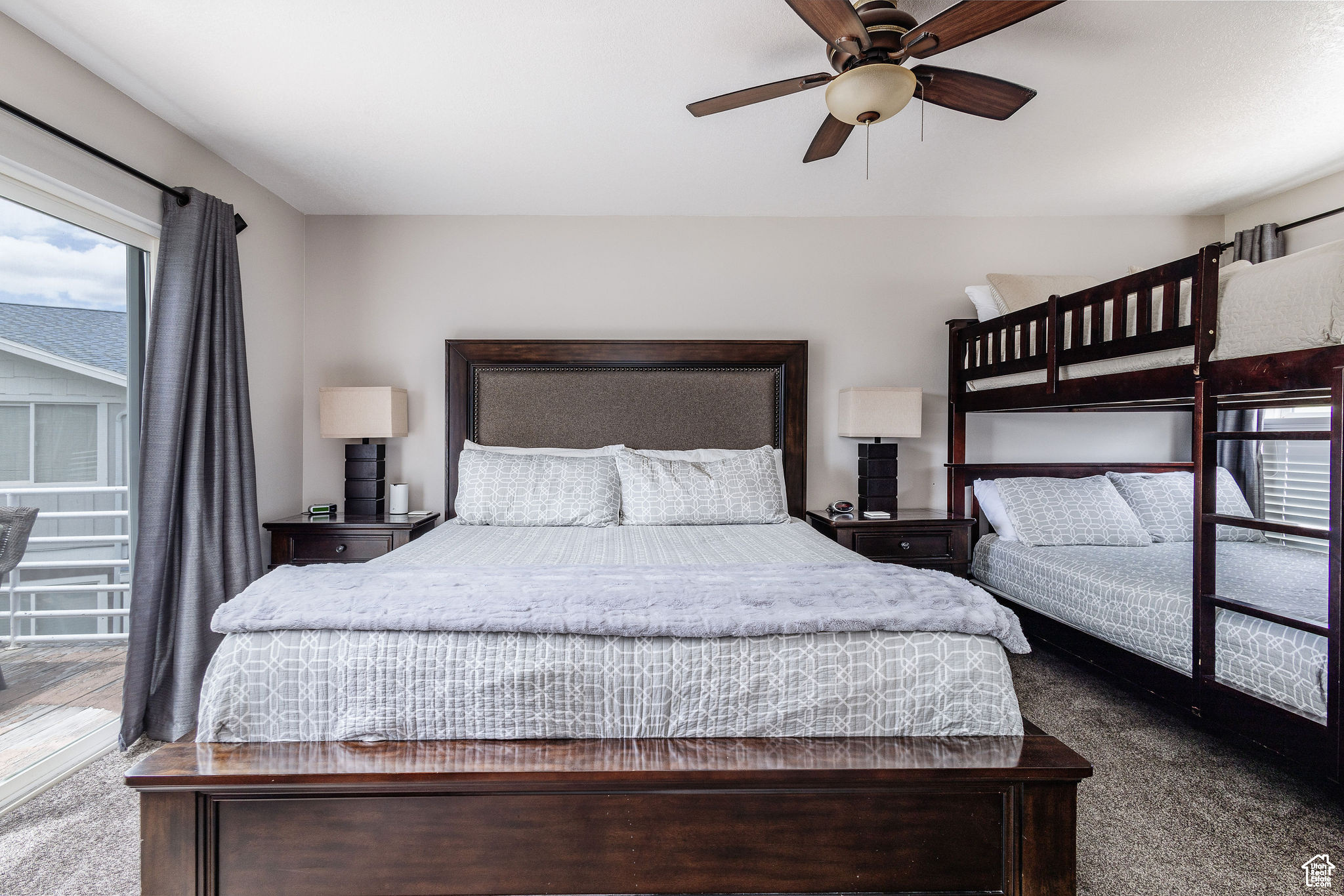 HARBOR VILLAGE - Residential