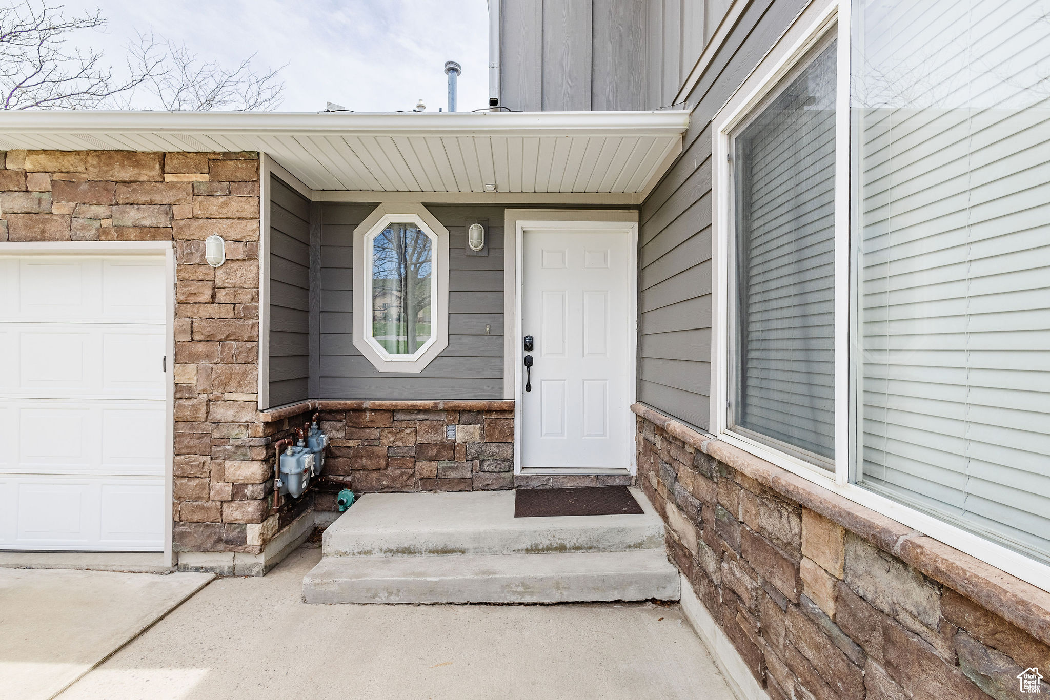 HARBOR VILLAGE - Residential