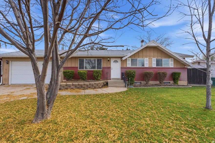 Beautiful home in a great family neighborhood featuring 5 bedrooms and 3 bathrooms. Perfect for hobbies with 240 v in the garage and shop area. New paint, carpet, and flooring through out the home. Home has a lot of storage and great laundry room to hobbies also.