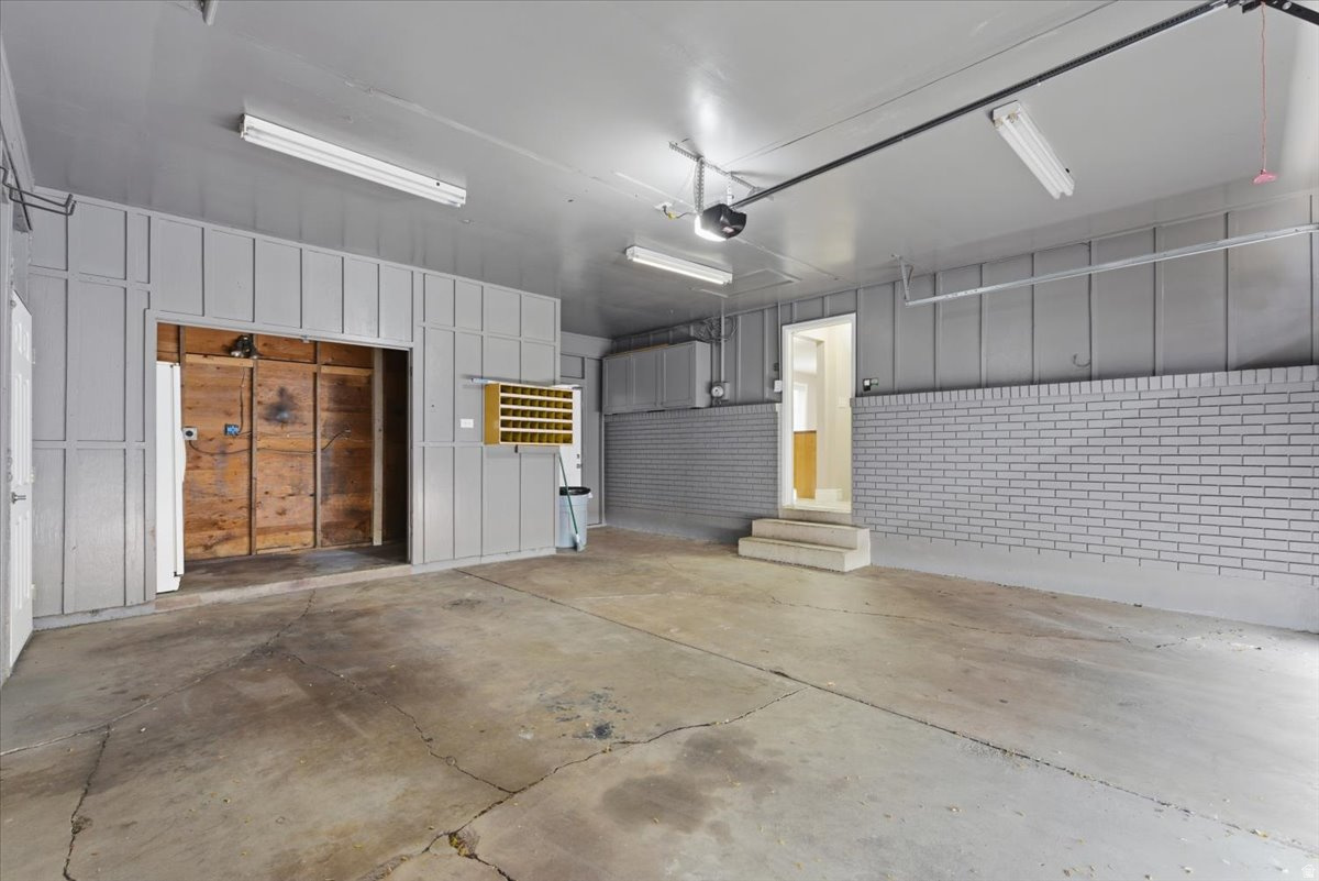 RILEY SUB - Residential