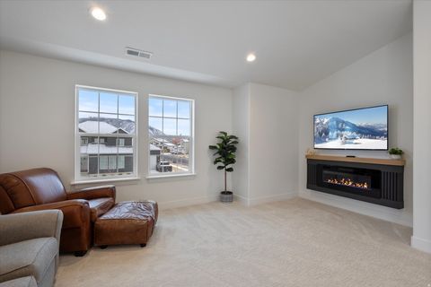 Tiny photo for 1932 CHARLOTTE CT, Mapleton, UT 84664 (MLS # 2130599)