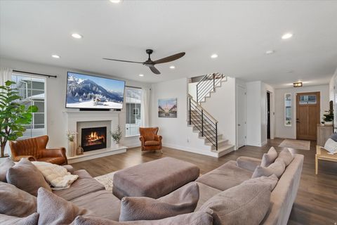 Tiny photo for 1932 CHARLOTTE CT, Mapleton, UT 84664 (MLS # 2130599)