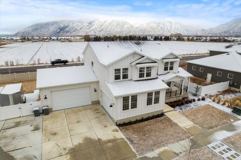 Tiny photo for 1932 CHARLOTTE CT, Mapleton, UT 84664 (MLS # 2130599)