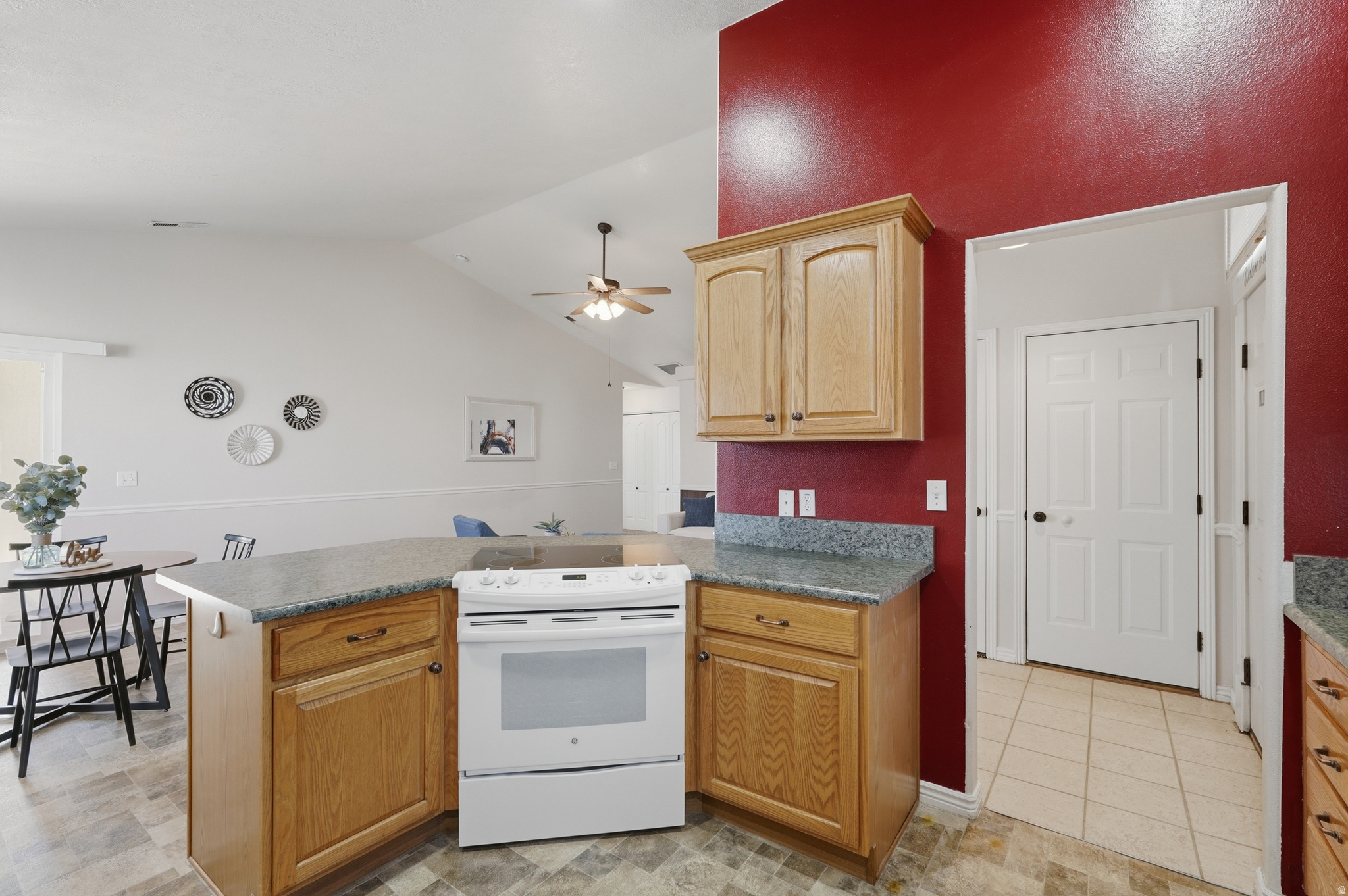 BROOKSIDE - Residential