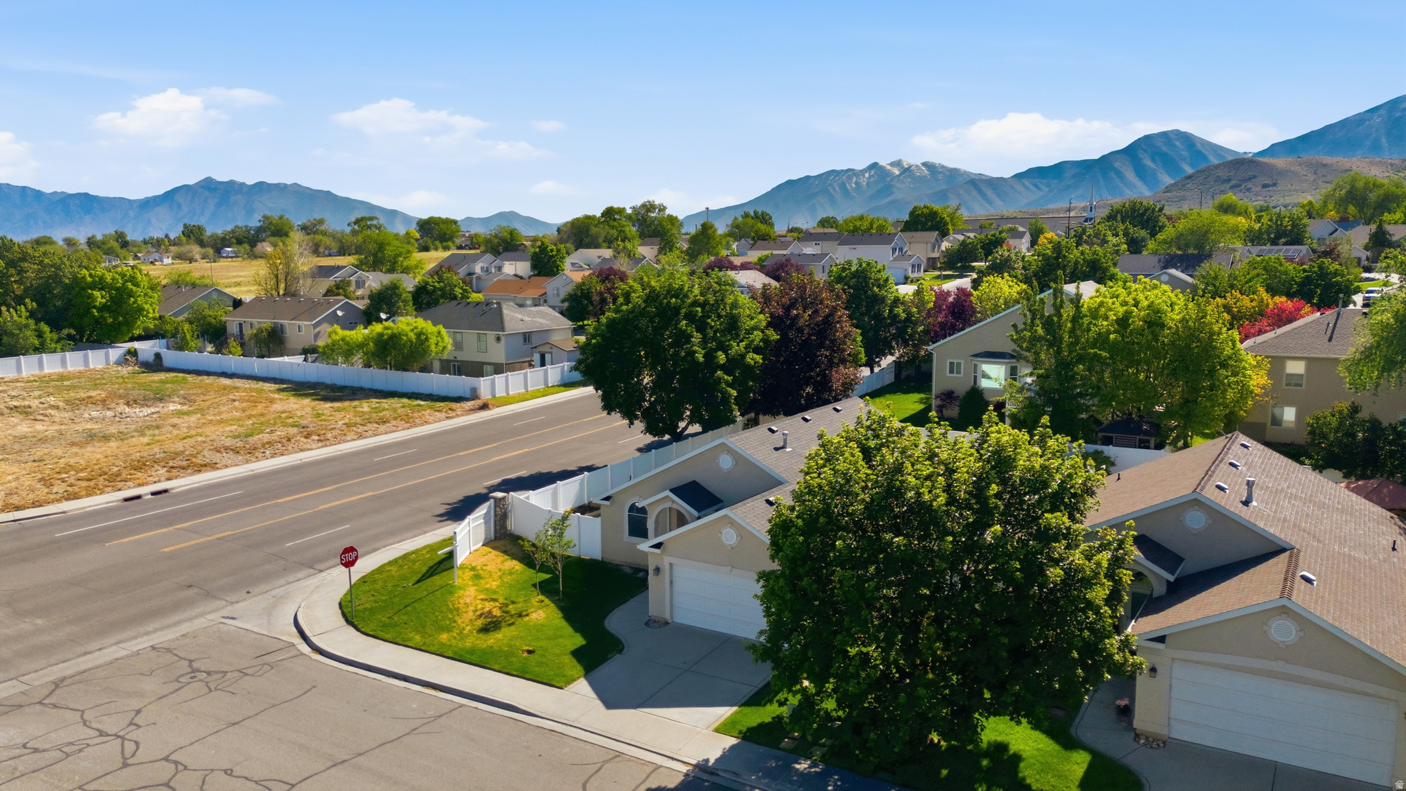 BROOKSIDE - Residential