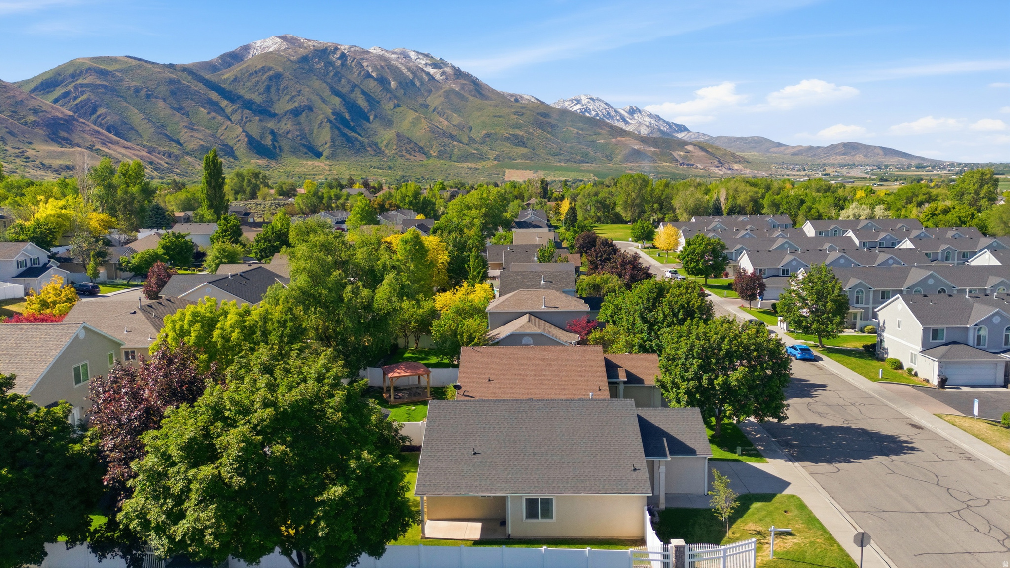 BROOKSIDE - Residential