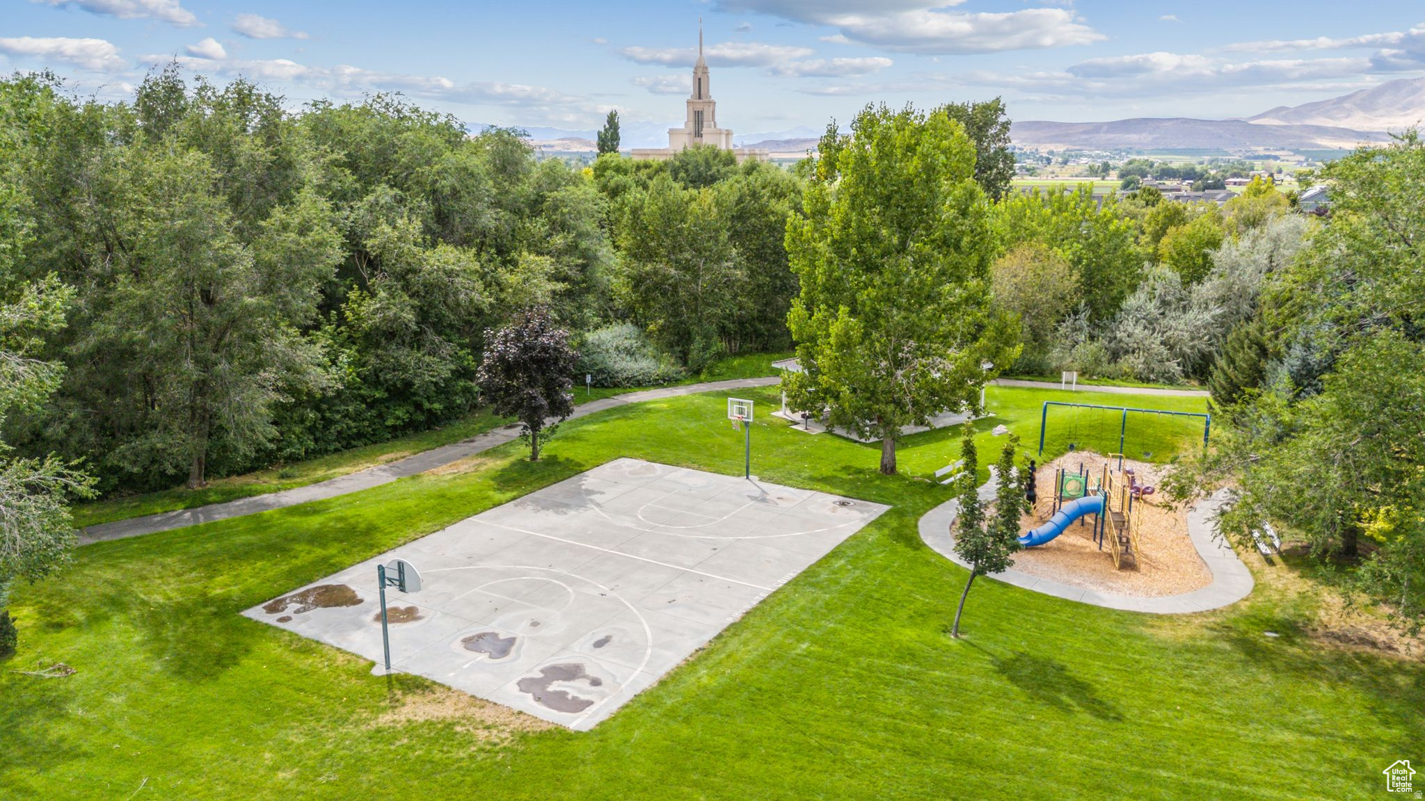 BROOKSIDE - Residential