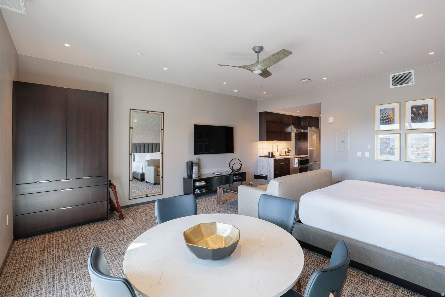 BLACK DESERT VILLAGES CONDOS - Residential