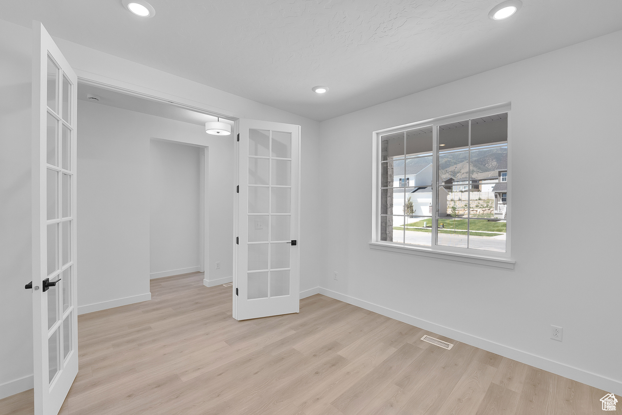 HERON HILLS - Residential
