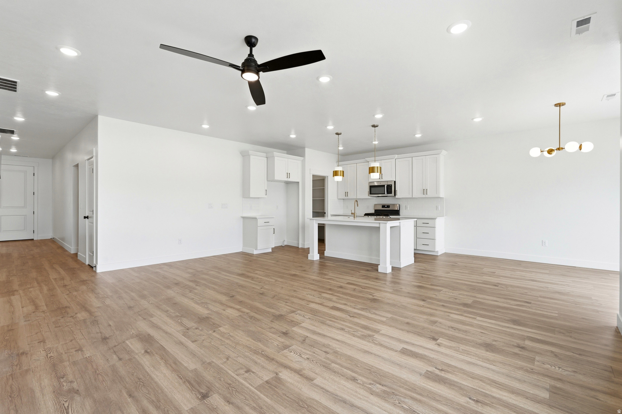 RIDGELINE PARK - Residential